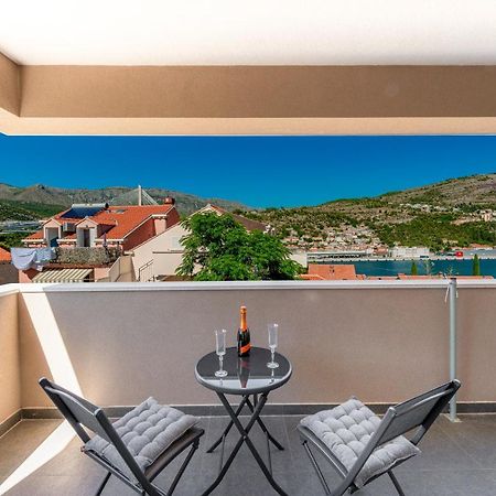 Oyo Deluxe Apartments Dubrovnik Dış mekan fotoğraf