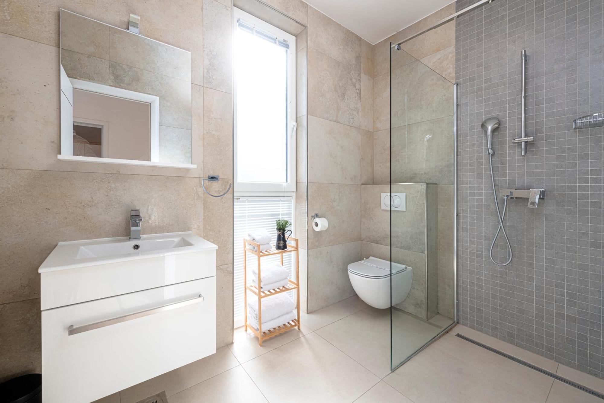 Oyo Deluxe Apartments Dubrovnik Dış mekan fotoğraf